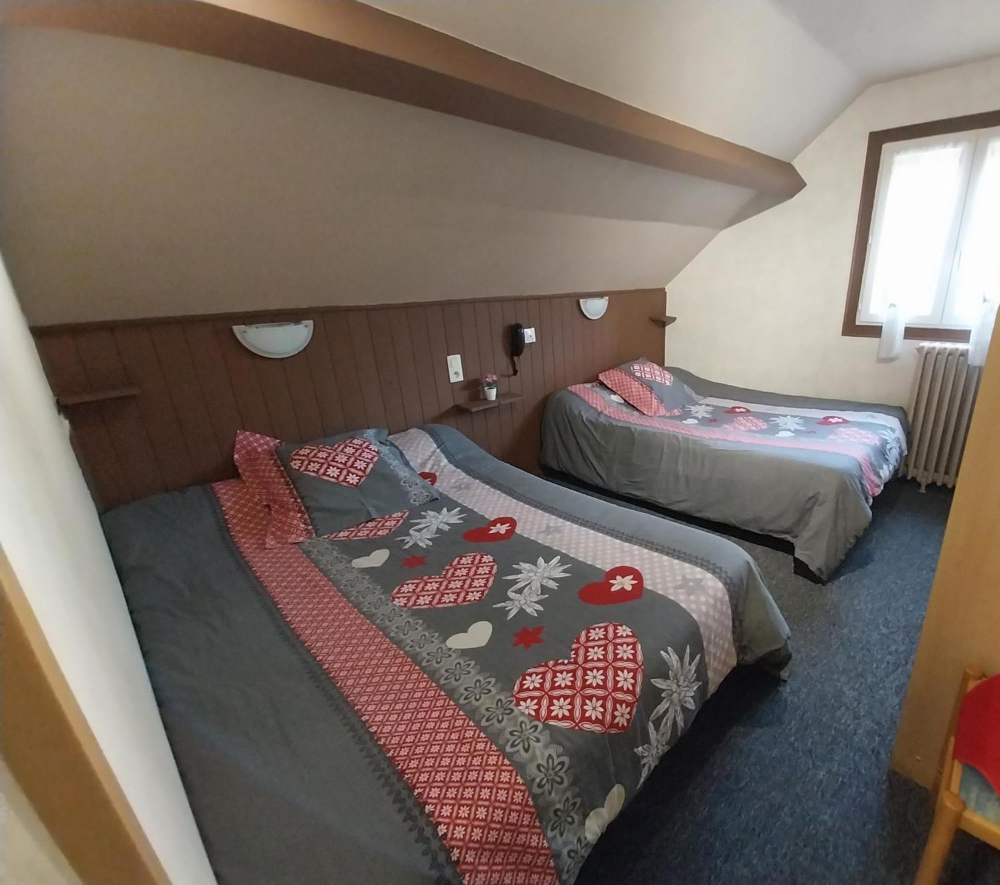 Hotel Les Deux Cols Sainte-Marie-de-Campan Eksteriør billede